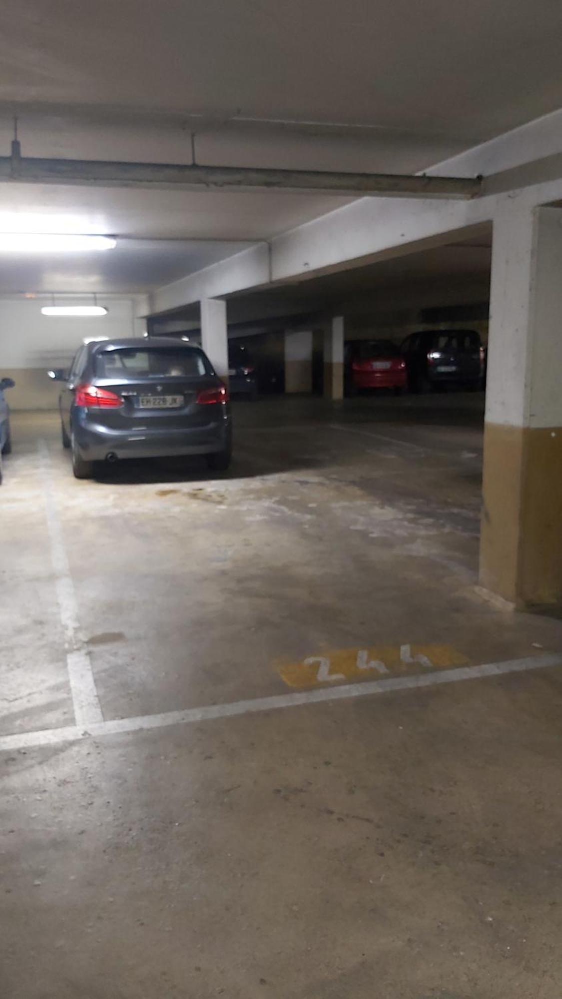 Appartement Tours Centre Avec Parking 4 P エクステリア 写真