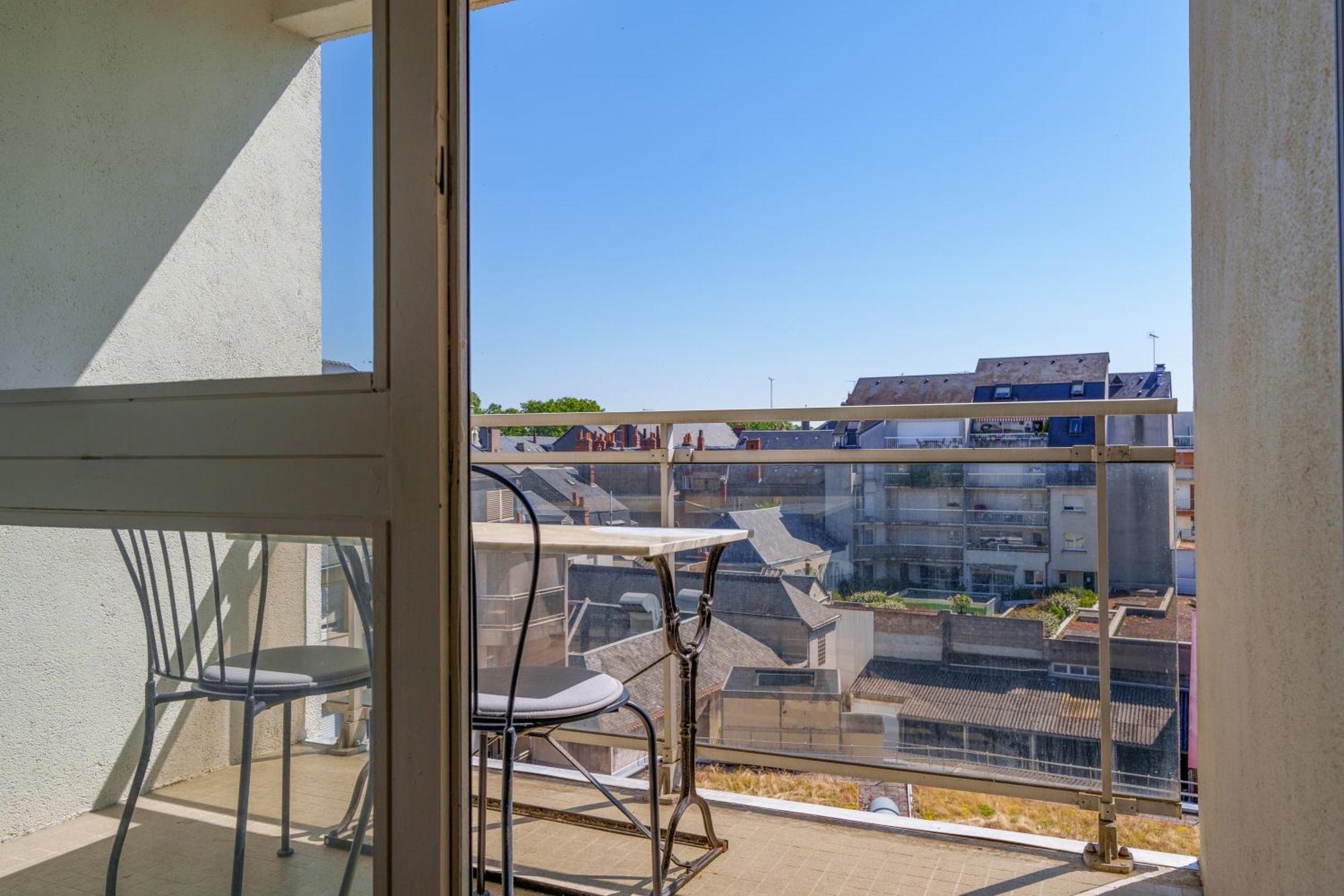 Appartement Tours Centre Avec Parking 4 P エクステリア 写真