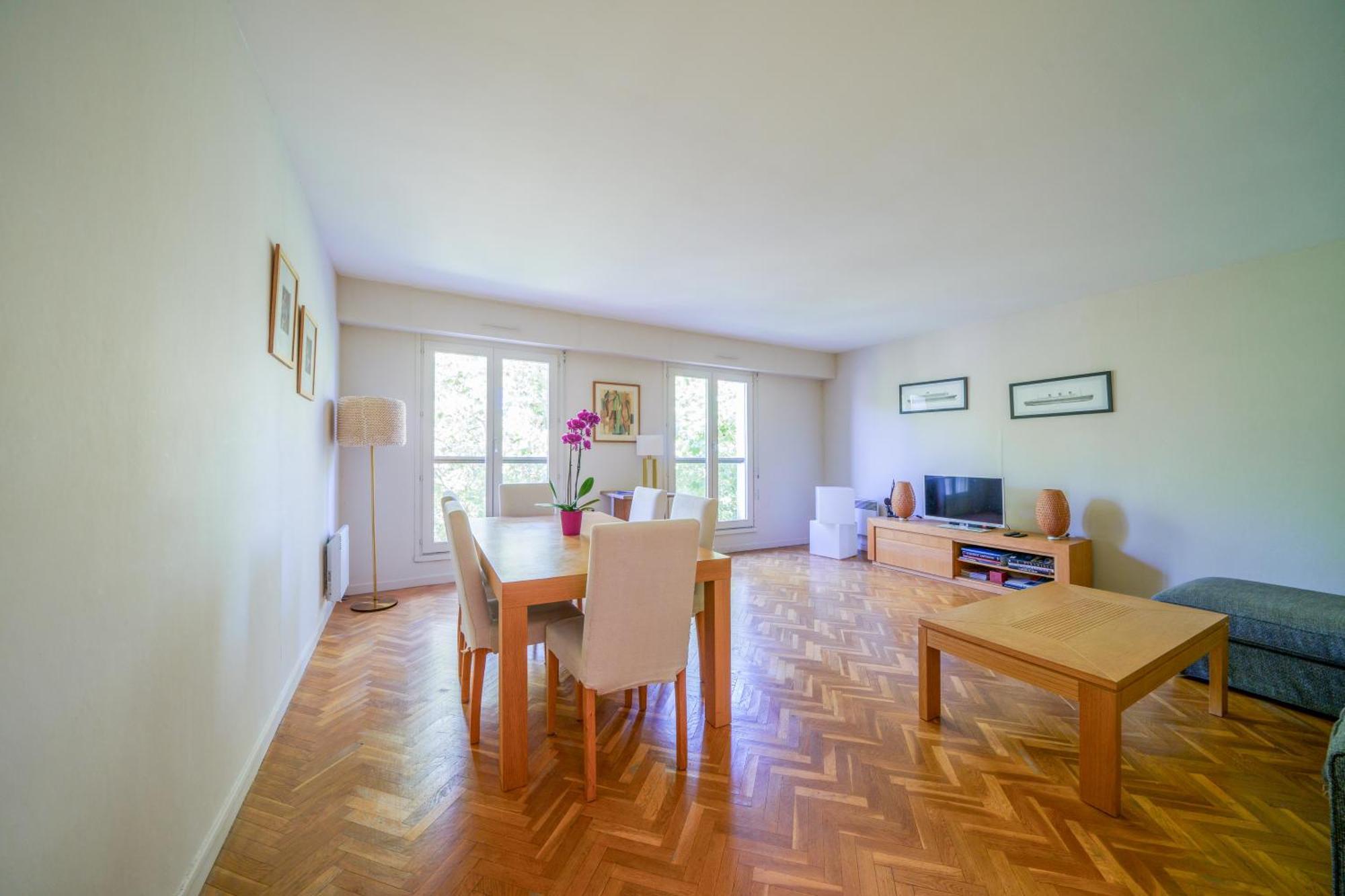 Appartement Tours Centre Avec Parking 4 P エクステリア 写真