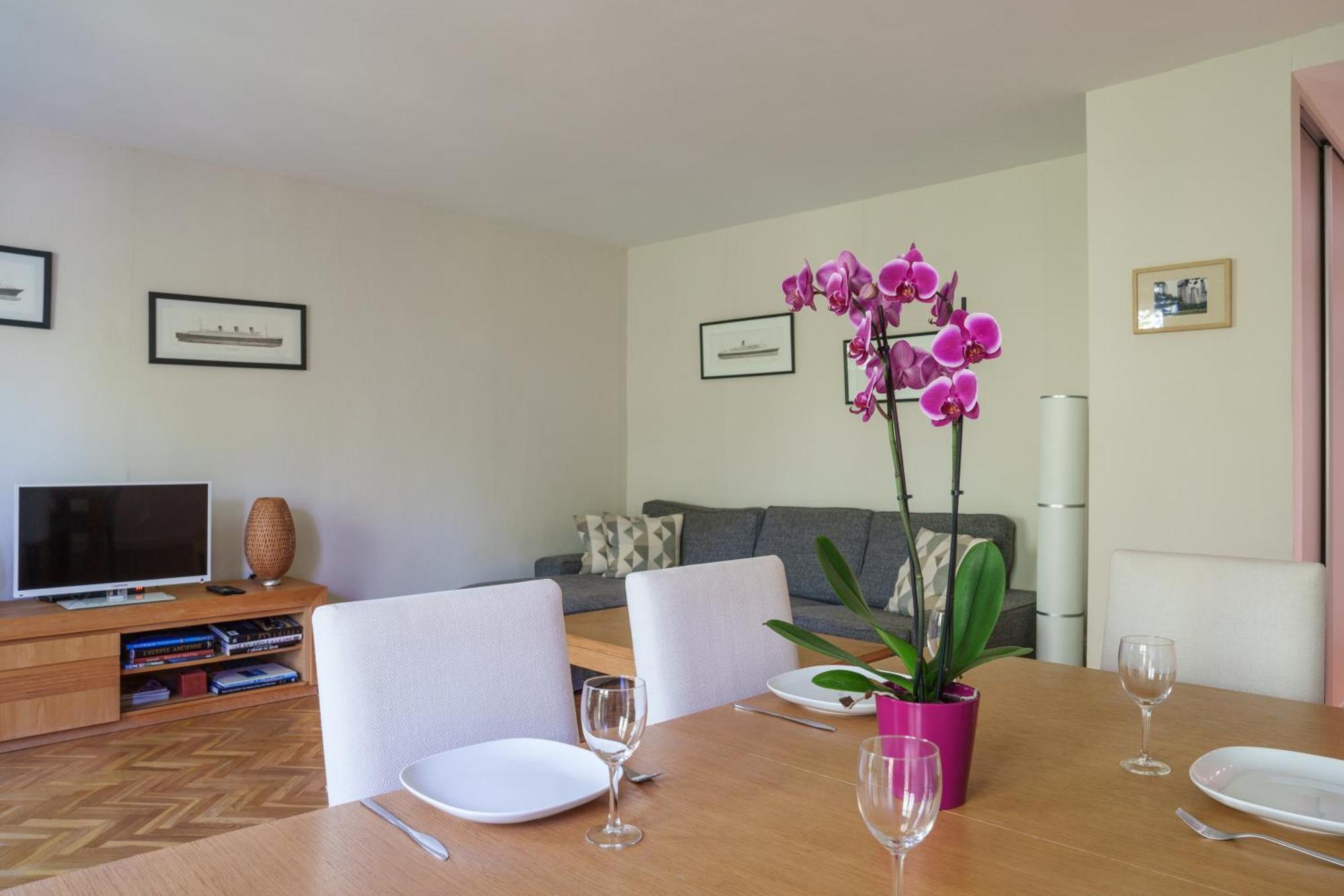 Appartement Tours Centre Avec Parking 4 P エクステリア 写真